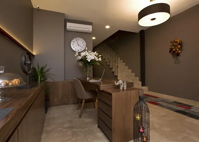 Snog Rooms & Suites